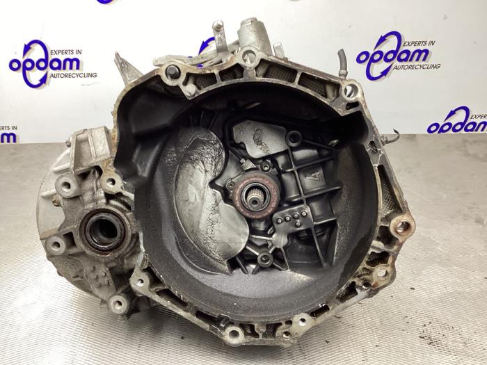 Versnellingsbak Opel Astra J (PC6/PD6/PE6/PF6), 2009 / 2015 1.4 Turbo 16V, Hatchback, 4Dr, Benzine, 1.364cc, 103kW (140pk), FWD, A14NET, 2009-12 / 2015-10, PD6DC; PD6EC; PE6DC; PE6EC; PF6EC (Gebruikt)