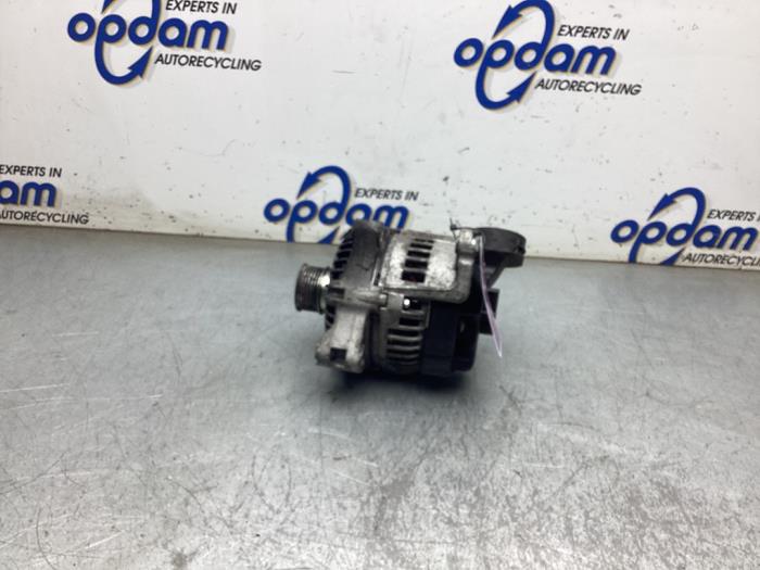 Gebruikte Dynamo BMW X5 (E53) 3.0 24V Prijs € 100,00 Margeregeling aangeboden door Gebr Opdam B.V.
