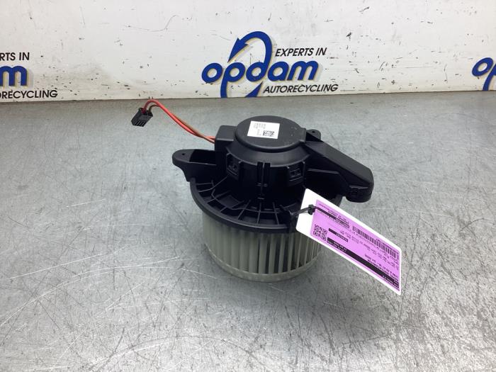 Gebruikte Blower Lynk &amp; Co 01 1.5 PHEV Prijs € 50,00 Margeregeling aangeboden door Gebr Opdam B.V.