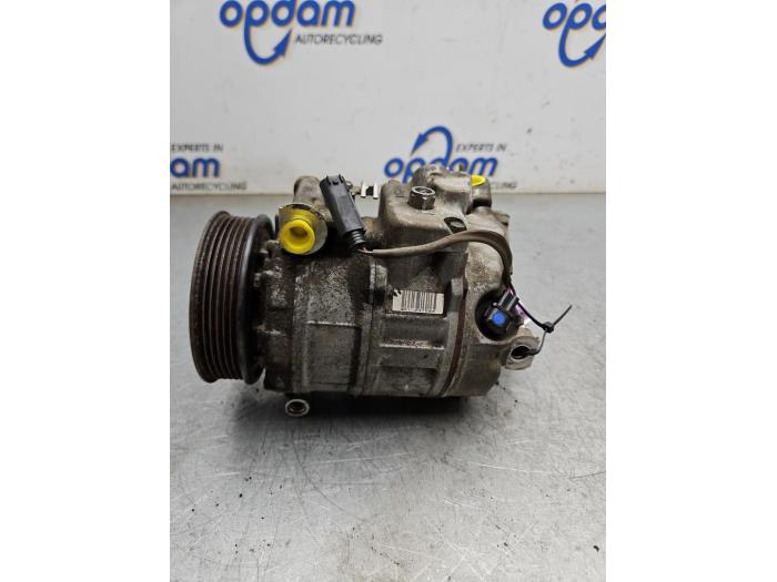 Gebruikte Pomp Airco BMW 5 serie (E60) 525i 24V Prijs € 125,00 Margeregeling aangeboden door Gebr Opdam B.V.