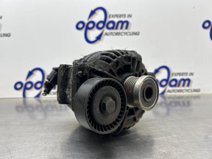 Gebruikte Dynamo BMW 3 serie (E90) 320i 16V Prijs € 75,00 Margeregeling aangeboden door Gebr Opdam B.V.