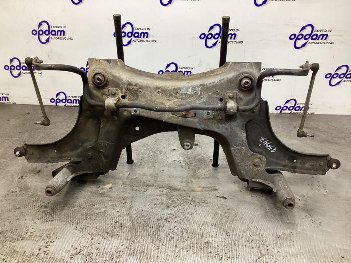 Gebruikte Subframe Renault Megane III Grandtour (KZ) 1.5 dCi 110 Prijs € 100,00 Margeregeling aangeboden door Gebr Opdam B.V.