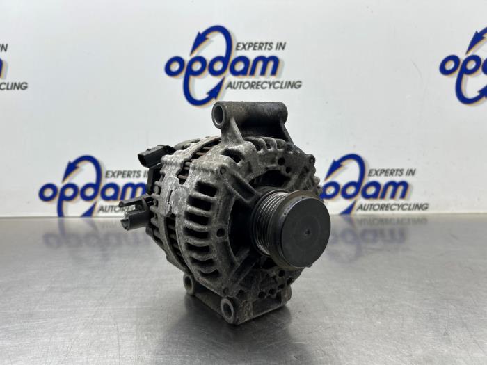 Gebruikte Dynamo Ford S-Max (GBW) 2.0 16V Prijs € 125,00 Margeregeling aangeboden door Gebr Opdam B.V.