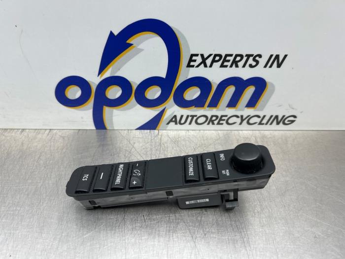 Gebruikte Bediening boordcomputer Saab 9-3 II Sport Sedan (YS3F) 1.8i 16V Prijs € 40,00 Margeregeling aangeboden door Gebr Opdam B.V.