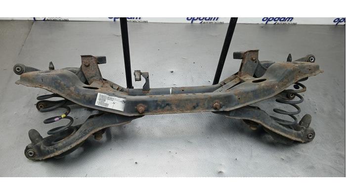 Subframe van een Volvo V40 (MV) 1.6 D2 2013