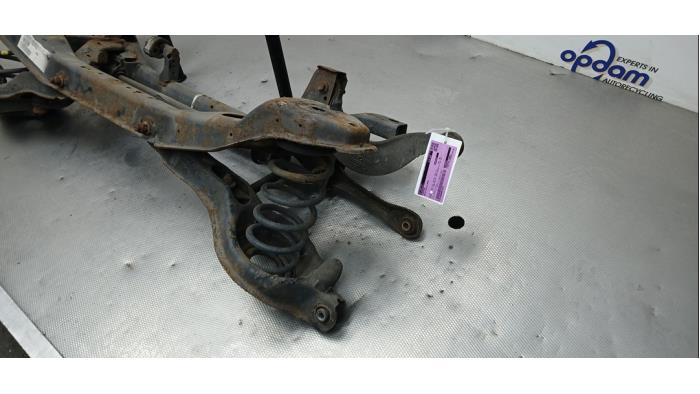 Subframe van een Volvo V40 (MV) 1.6 D2 2013