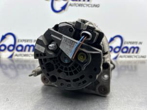 Alternator van een Volkswagen Polo IV (9N1/2/3) 1.4 16V 2004