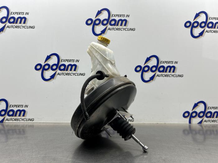 Gebruikte Rembekrachtiger Alfa Romeo MiTo (955) 1.4 16V Prijs € 90,00 Margeregeling aangeboden door Gebr Opdam B.V.