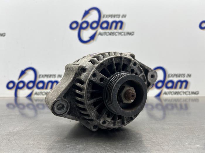 Gebruikte Alternator Suzuki Alto (RF410) 1.1 16V Prijs € 50,00 Margeregeling aangeboden door Gebr Opdam B.V.