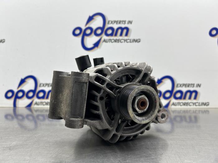 Gebruikte Alternator Ford Focus 2 Wagon 1.6 16V Prijs € 60,00 Margeregeling aangeboden door Gebr Opdam B.V.