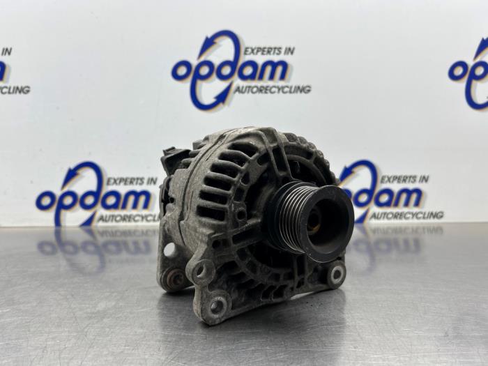 Alternator Volkswagen Polo IV (9N1/2/3), 2001 / 2012 1.4 16V, Hatchback, Benzine, 1.390cc, 55kW (75pk), FWD, BBY, 2001-09 / 2007-05, 9N1; 2 (Gebruikt)