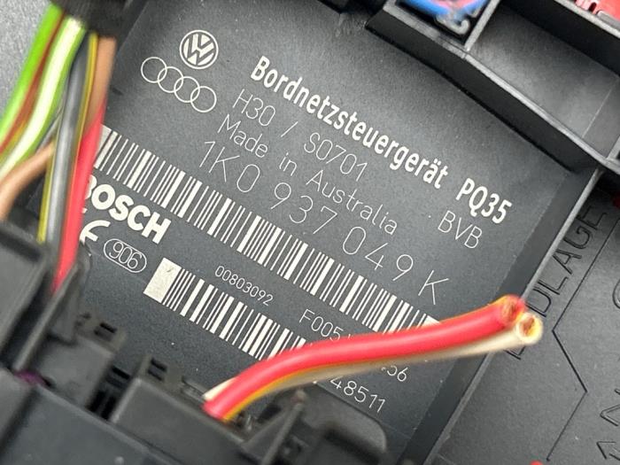 Computer Body Control van een Volkswagen Touran (1T1/T2) 1.6 FSI 16V 2004