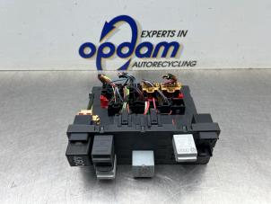 Computer Body Control van een Volkswagen Touran (1T1/T2) 1.6 FSI 16V 2004