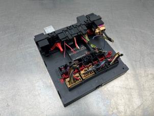 Computer Body Control van een Volkswagen Touran (1T1/T2) 1.6 FSI 16V 2004