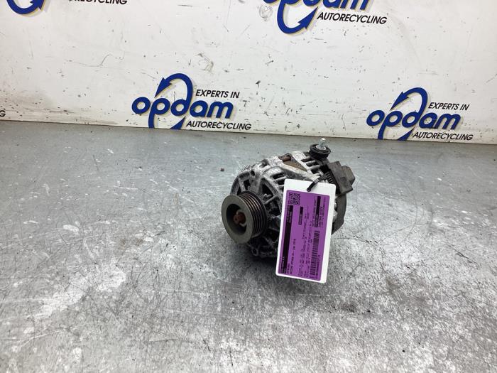 Gebruikte Dynamo Suzuki Vitara (LY/MY) 1.6 16V VVT AllGrip Prijs € 50,00 Margeregeling aangeboden door Gebr Opdam B.V.
