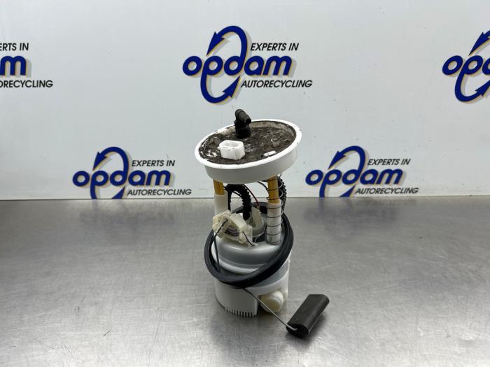Gebruikte Benzinepomp Mini Mini (R56) 1.6 16V Cooper Prijs € 50,00 Margeregeling aangeboden door Gebr Opdam B.V.