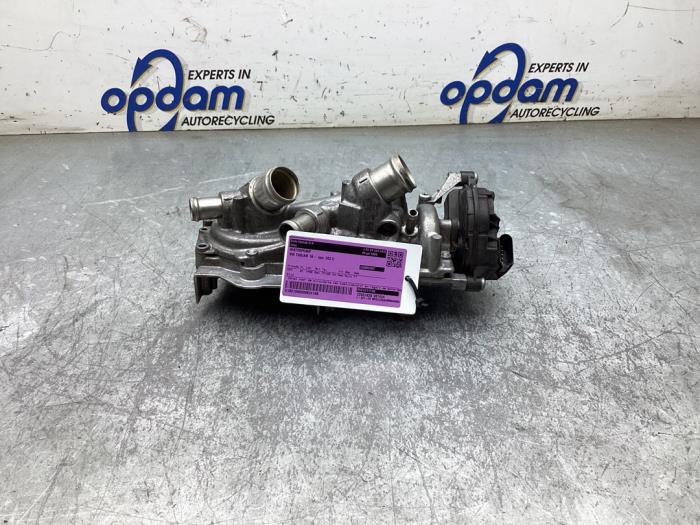 Gebruikte Waterpomp Volkswagen Tiguan (AD1) 1.5 TSI 16V Evo BlueMotion Technology Prijs € 50,00 Margeregeling aangeboden door Gebr Opdam B.V.