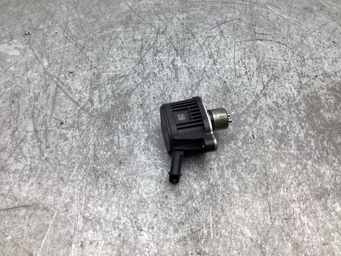 Gebruikte Nokkenas Sensor Volkswagen Tiguan (AD1) 1.5 TSI 16V Evo BlueMotion Technology Prijs € 20,00 Margeregeling aangeboden door Gebr Opdam B.V.