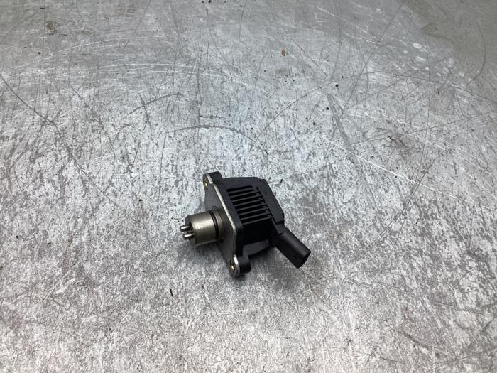 Gebruikte Nokkenas Sensor Volkswagen Tiguan (AD1) 1.5 TSI 16V Evo BlueMotion Technology Prijs € 20,00 Margeregeling aangeboden door Gebr Opdam B.V.