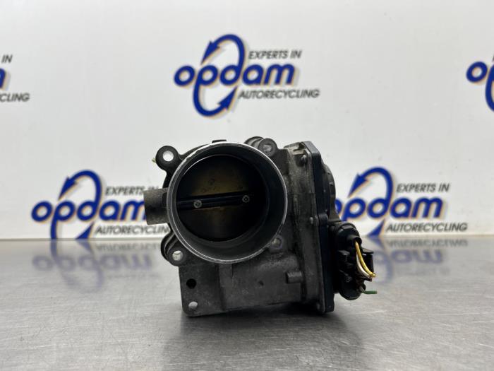 Gebruikte Gasklephuis Volvo V50 (MW) 2.4i 20V Prijs € 75,00 Margeregeling aangeboden door Gebr Opdam B.V.