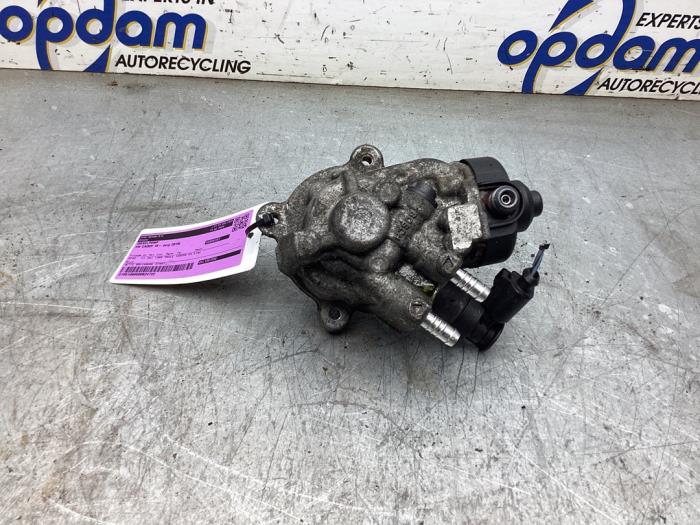 Gebruikte Dieselpomp Volkswagen Caddy IV 2.0 TDI 102 Prijs € 300,00 Margeregeling aangeboden door Gebr Opdam B.V.