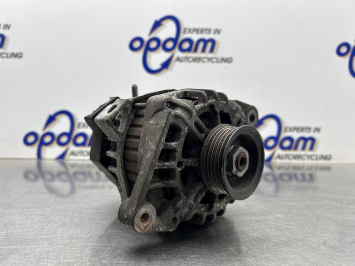 Gebruikte Dynamo Hyundai i20 (GBB) 1.2i 16V Prijs € 50,00 Margeregeling aangeboden door Gebr Opdam B.V.