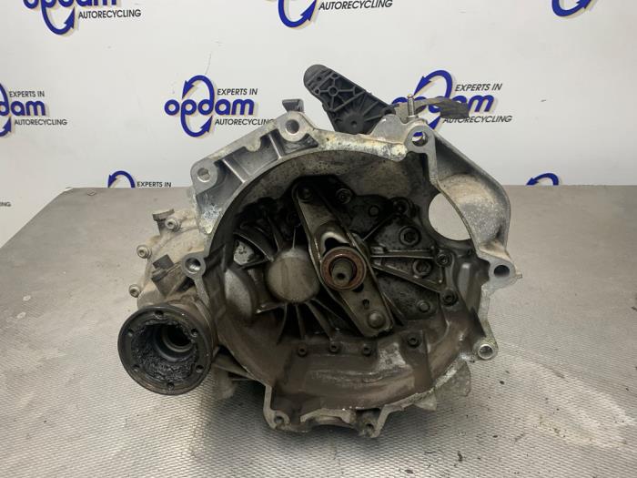 Gebruikte Versnellingsbak Volkswagen Polo V (6R) 1.2 12V Prijs € 200,00 Margeregeling aangeboden door Gebr Opdam B.V.