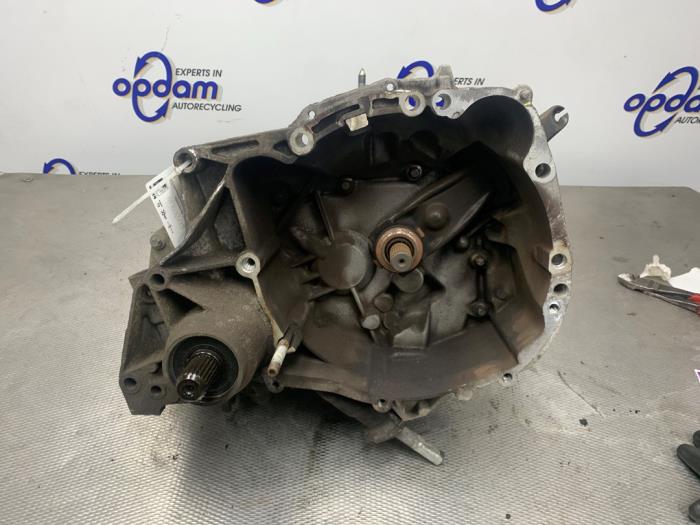 Gebruikte Versnellingsbak Renault Twingo II (CN) 1.2 Prijs € 500,00 Margeregeling aangeboden door Gebr Opdam B.V.