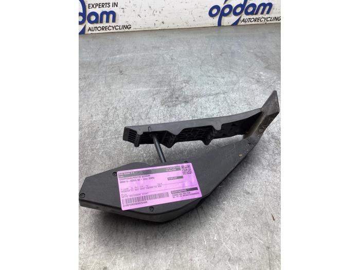 Gebruikte Sensor Gaspedaalpositie BMW 5 serie (E60) 523i 24V Prijs € 30,00 Margeregeling aangeboden door Gebr Opdam B.V.