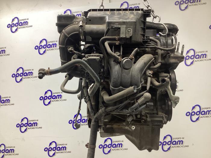 Motor van een Opel Agila (B) 1.0 12V 2011