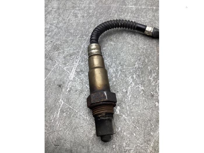 Gebruikte Lambda Sonde BMW 5 serie (E60) 523i 24V Prijs € 20,00 Margeregeling aangeboden door Gebr Opdam B.V.