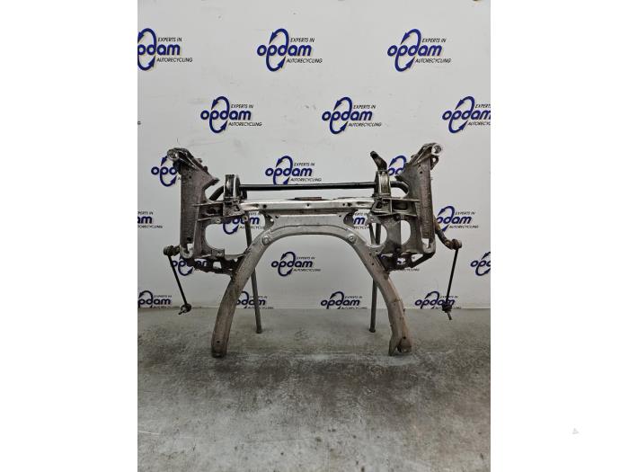 Gebruikte Subframe BMW 5 serie (E60) 523i 24V Prijs € 75,00 Margeregeling aangeboden door Gebr Opdam B.V.