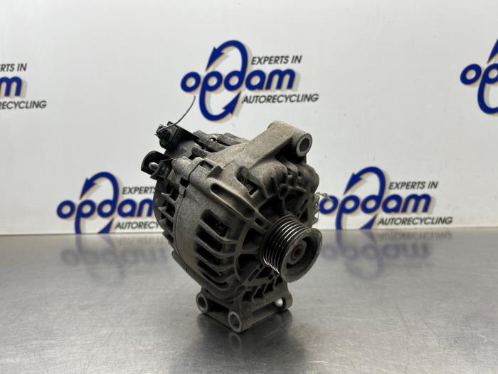 Gebruikte Dynamo Ford Fiesta 6 (JA8) 1.25 16V Prijs € 75,00 Margeregeling aangeboden door Gebr Opdam B.V.