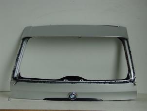 Gebruikte Achterklep BMW X5 (E53) 3.0 24V Prijs € 50,00 Margeregeling aangeboden door Gebr Opdam B.V.