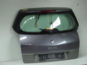 Gebruikte Achterklep Renault Scénic II (JM) 1.9 dCi 120 Prijs € 75,00 Margeregeling aangeboden door Gebr Opdam B.V.