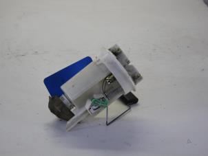 Gebruikte Benzinepomp Peugeot 306 (7A/C/S) 1.8i 16V Prijs € 25,00 Margeregeling aangeboden door Gebr Opdam B.V.