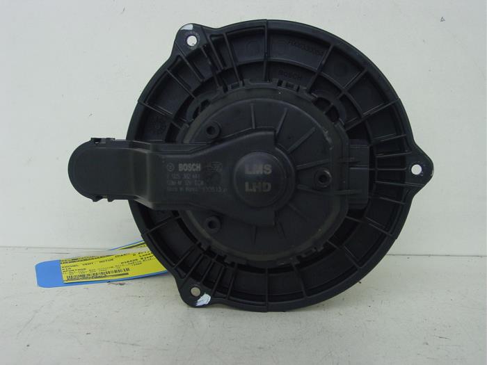 Chaufage Ventilatiemotor van een Kia Sportage (SL) 1.6 GDI 16V 4x2 2012