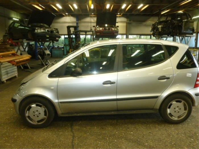Gebruikte Steekas links-voor Mercedes A (W168) 1.7 A-170 CDI 16V Prijs € 26,00 Margeregeling aangeboden door Gebr Opdam B.V.