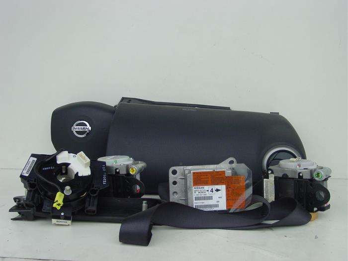 Airbag Set+Module van een Nissan Note (E11) 1.6 16V 2008