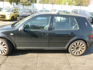 Gebruikte Steekas links-achter Volkswagen Golf IV 4Motion (1J1) 2.8 V6 24V Prijs € 34,00 Margeregeling aangeboden door Gebr Opdam B.V.