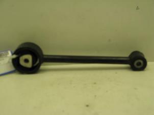 Gebruikte Versnellingsbak Steun Mitsubishi Space Star (A0) 1.2 12V Prijs op aanvraag aangeboden door Gebr Opdam B.V.