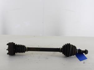 Gebruikte Homokineetas links-voor Volkswagen Golf IV (1J1) 1.4 16V Prijs € 21,00 Margeregeling aangeboden door Gebr Opdam B.V.