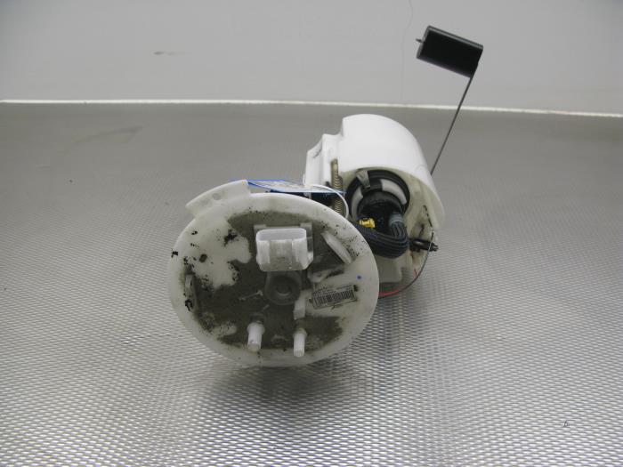 Gebruikte Tank element Pomp Opel Insignia 2.0 CDTI 16V 130 Ecotec Prijs € 42,00 Margeregeling aangeboden door Gebr Opdam B.V.