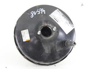 Gebruikte Rembooster Toyota Yaris (P1) 1.3 16V VVT-i Prijs op aanvraag aangeboden door Gebr Opdam B.V.