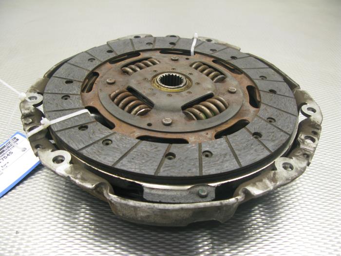 Gebruikte Koppelingsset (compleet) Nissan Primastar 2.0 dCi 90 Prijs op aanvraag aangeboden door Gebr Opdam B.V.