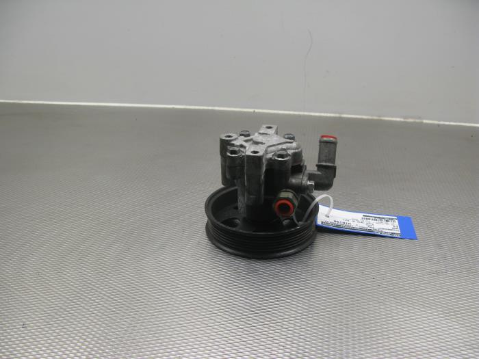 Gebruikte Pomp Servo Saab 9-5 (YS3G) 2.0 T 16V Biopower Prijs op aanvraag aangeboden door Gebr Opdam B.V.