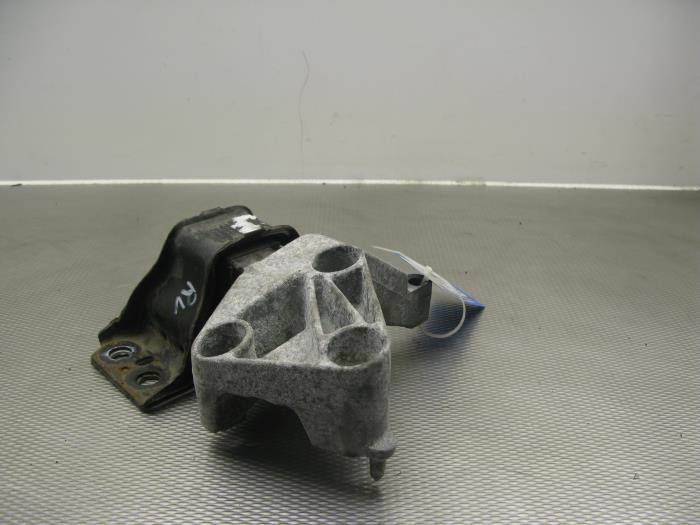 Gebruikte Motorrubber Renault Kangoo Express (FW) 1.5 dCi 70 Prijs op aanvraag aangeboden door Gebr Opdam B.V.