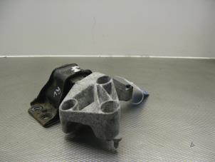 Gebruikte Motorsteun Renault Kangoo Express (FW) 1.5 dCi 70 Prijs op aanvraag aangeboden door Gebr Opdam B.V.