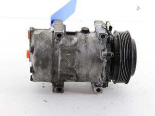 Gebruikte Aircopomp Renault Espace (JE) 2.0i 16V Prijs € 34,00 Margeregeling aangeboden door Gebr Opdam B.V.