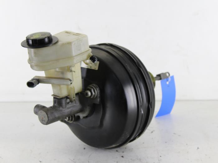 Gebruikte Rembekrachtiger Opel Vectra C 1.8 16V Prijs € 42,00 Margeregeling aangeboden door Gebr Opdam B.V.